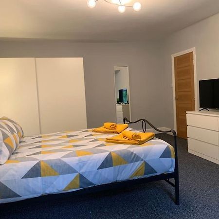Fantastic Large 2 X Bedroom Flat, Free Parking Sale Esterno foto