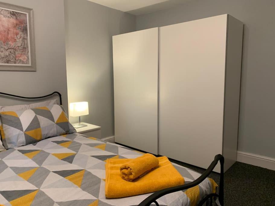 Fantastic Large 2 X Bedroom Flat, Free Parking Sale Esterno foto