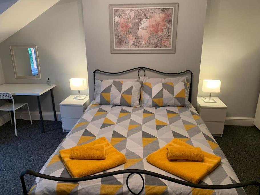 Fantastic Large 2 X Bedroom Flat, Free Parking Sale Esterno foto