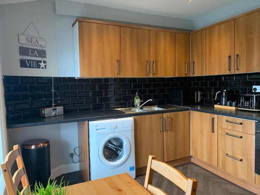Fantastic Large 2 X Bedroom Flat, Free Parking Sale Esterno foto